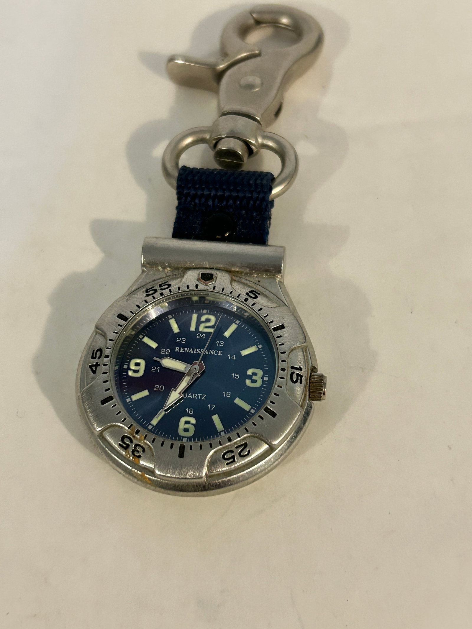 Vintage Renaissance quartz working belt watch: Vintage Renaissance quartz working belt watch Please view all photos as they are part of the description and condition of this Item, Feel free to contact me with questions or picture requests! Used It