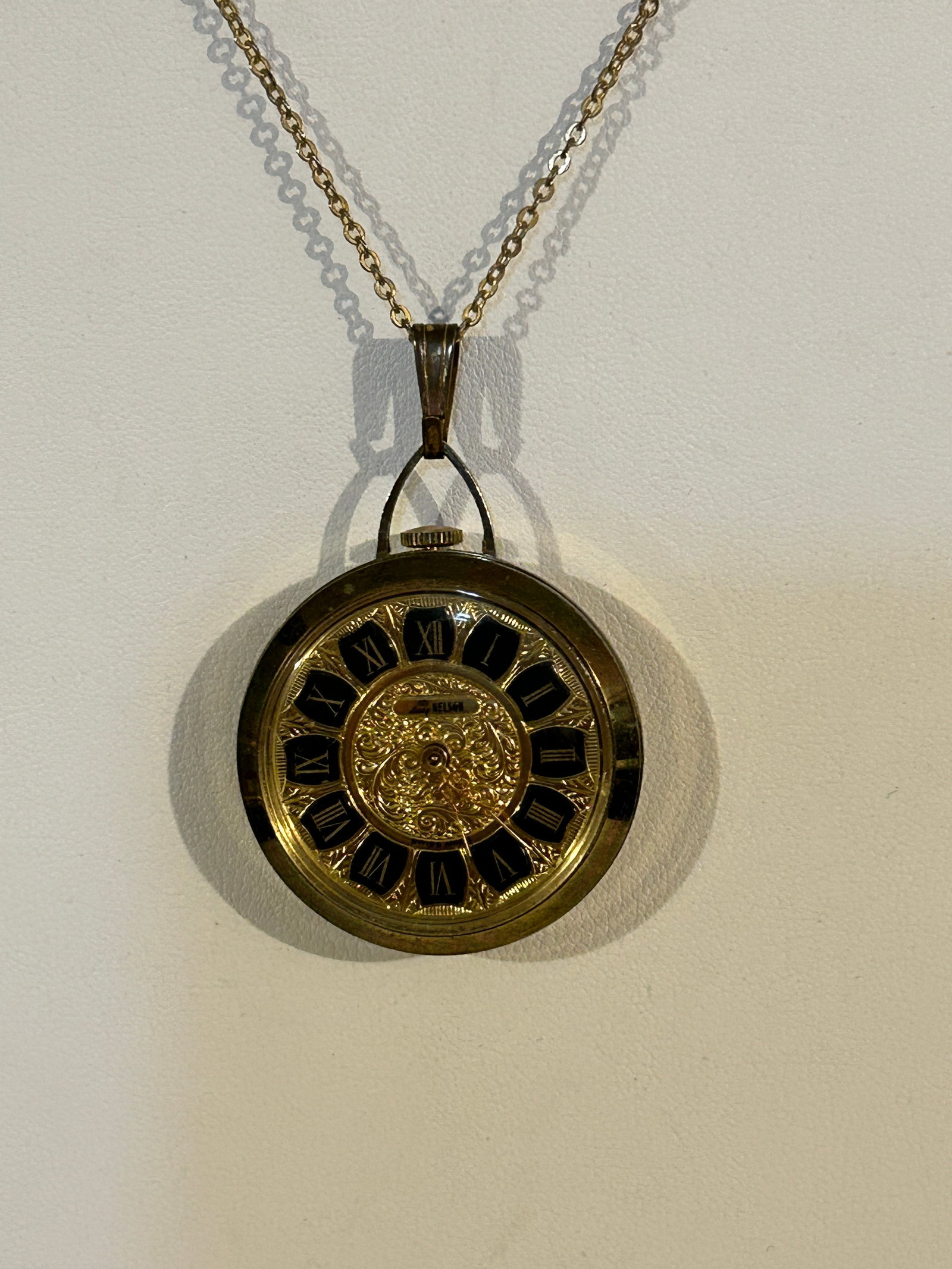 Vintage Lady Nelson pendant mech working watch: Vintage Lady Nelson pendant mech working watch Please view all photos as they are part of the description and condition of this Item, Feel free to contact me with questions or picture requests! Used I