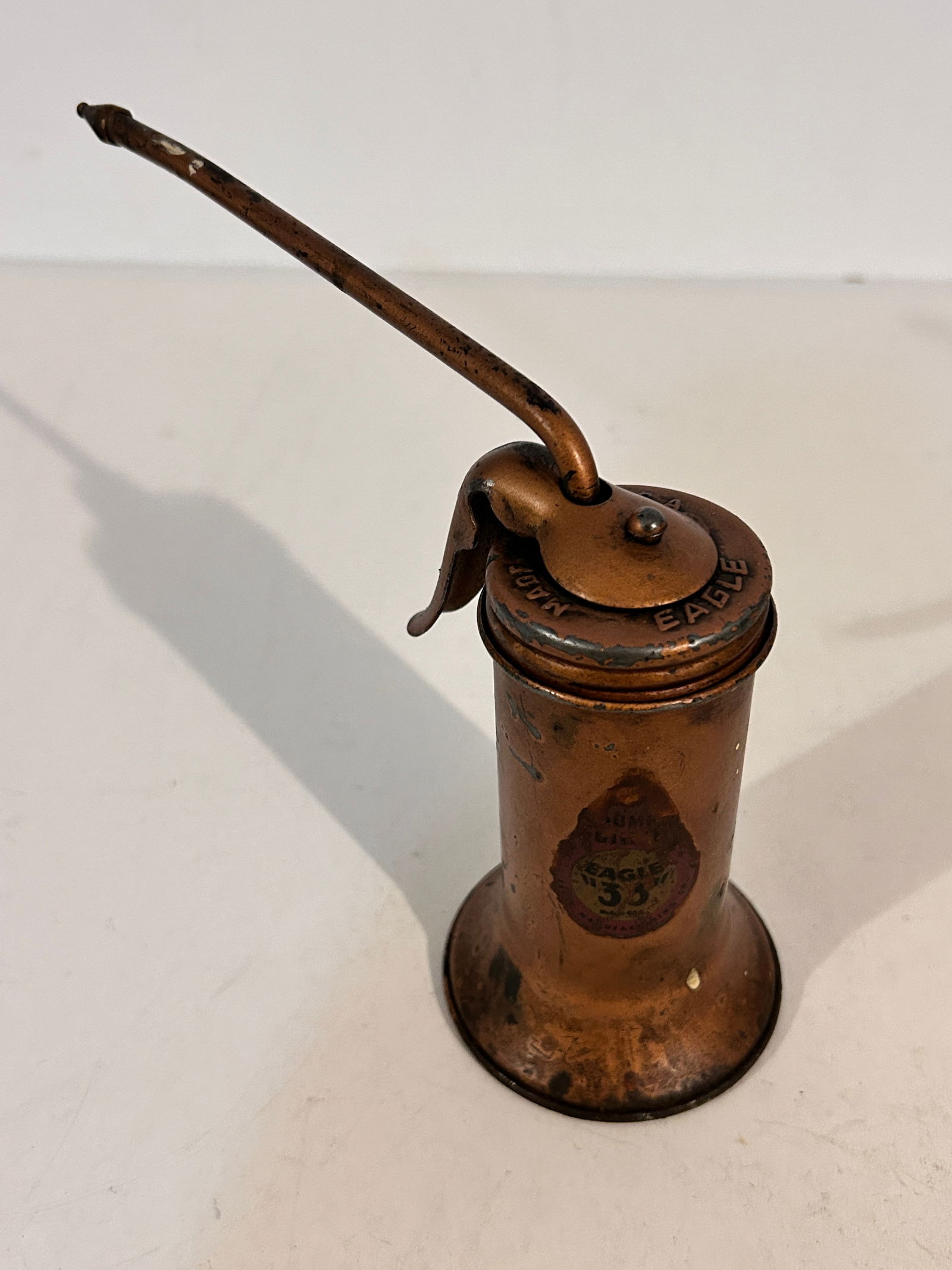 Vintage Eagle Oiler Can 33 6oz USA Pump Oil Can Spout (1 of 4)