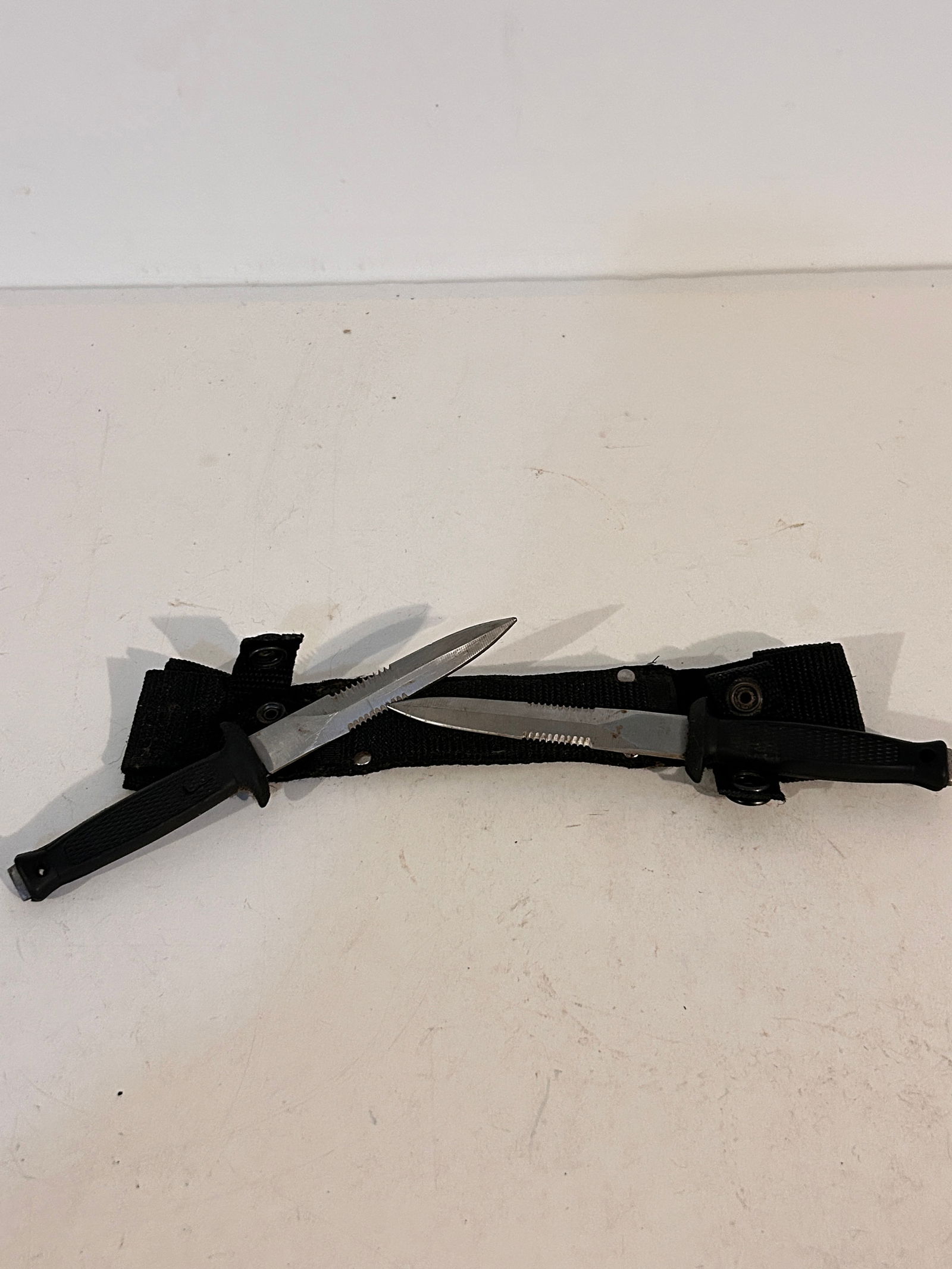 Vintage double boot knifes (1 of 4)