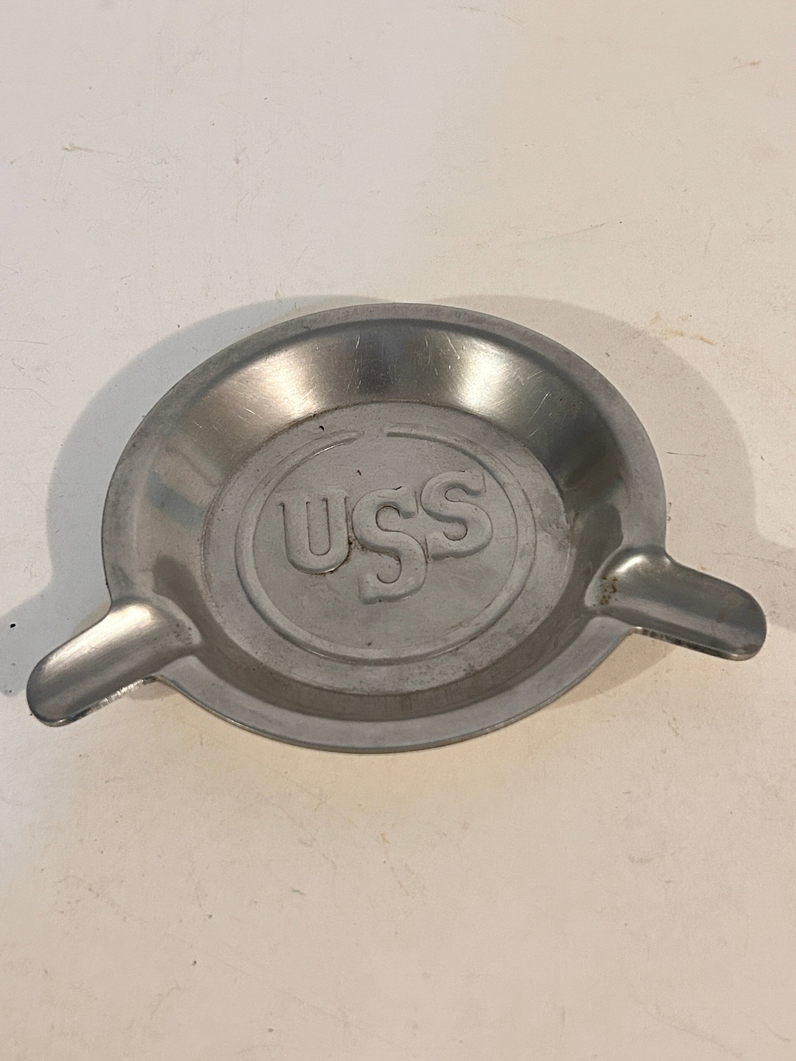 Vintage USS Old Ashtray: Vintage USS Old Ashtray Please view all photos as they are part of the description and condition of this Item, Feel free to contact me with questions or picture requests! Used Item AS IS
