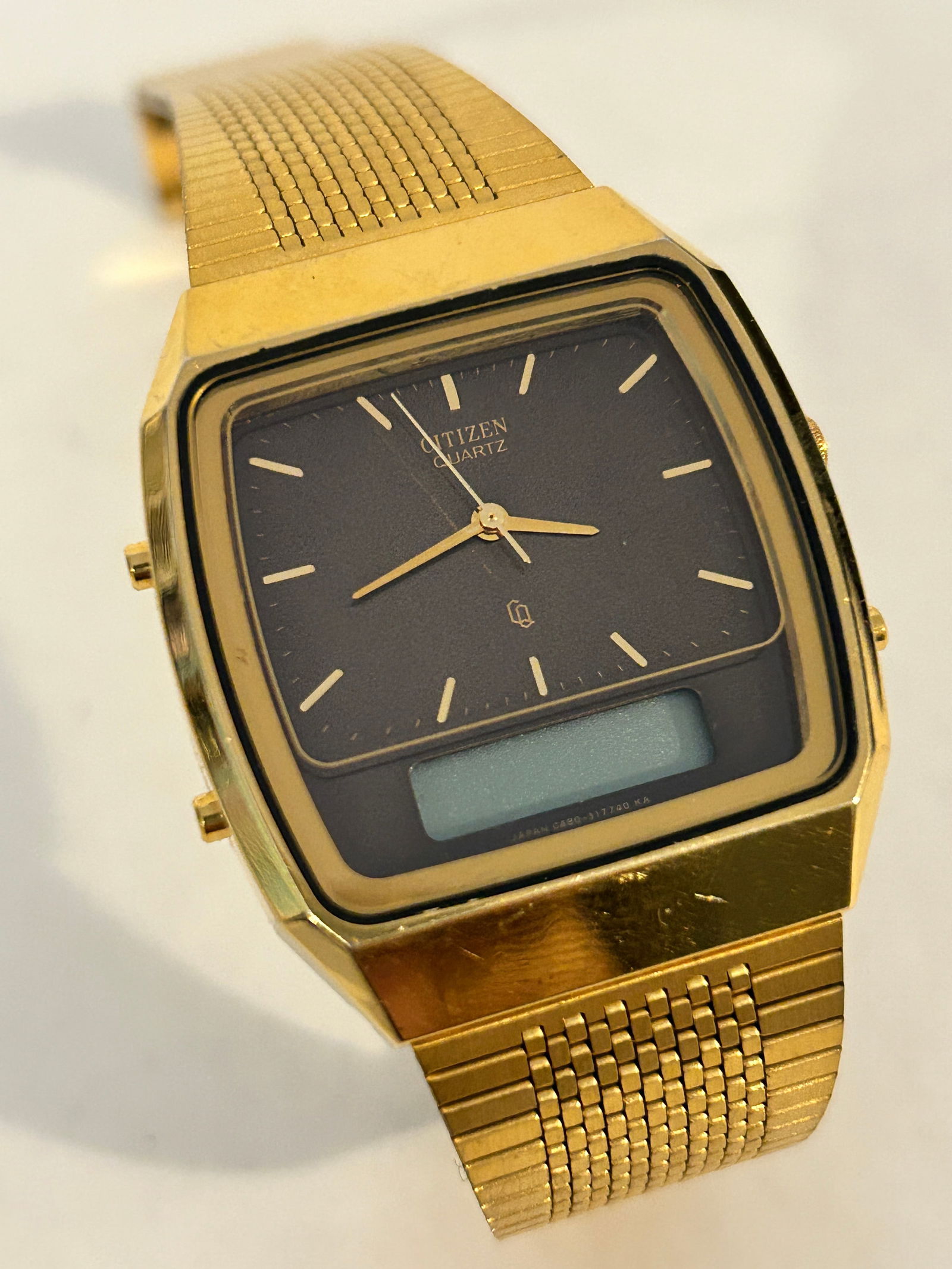 Vintage Citizen Quartz CQ GN-4-S working Watch (1 of 6)