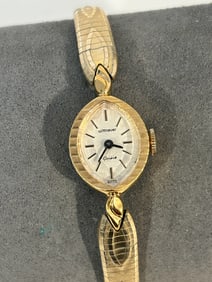 Vintage Wittnauer mech working ladies Watch