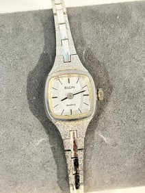 Vintage Elgin quartz working Watch EL 127