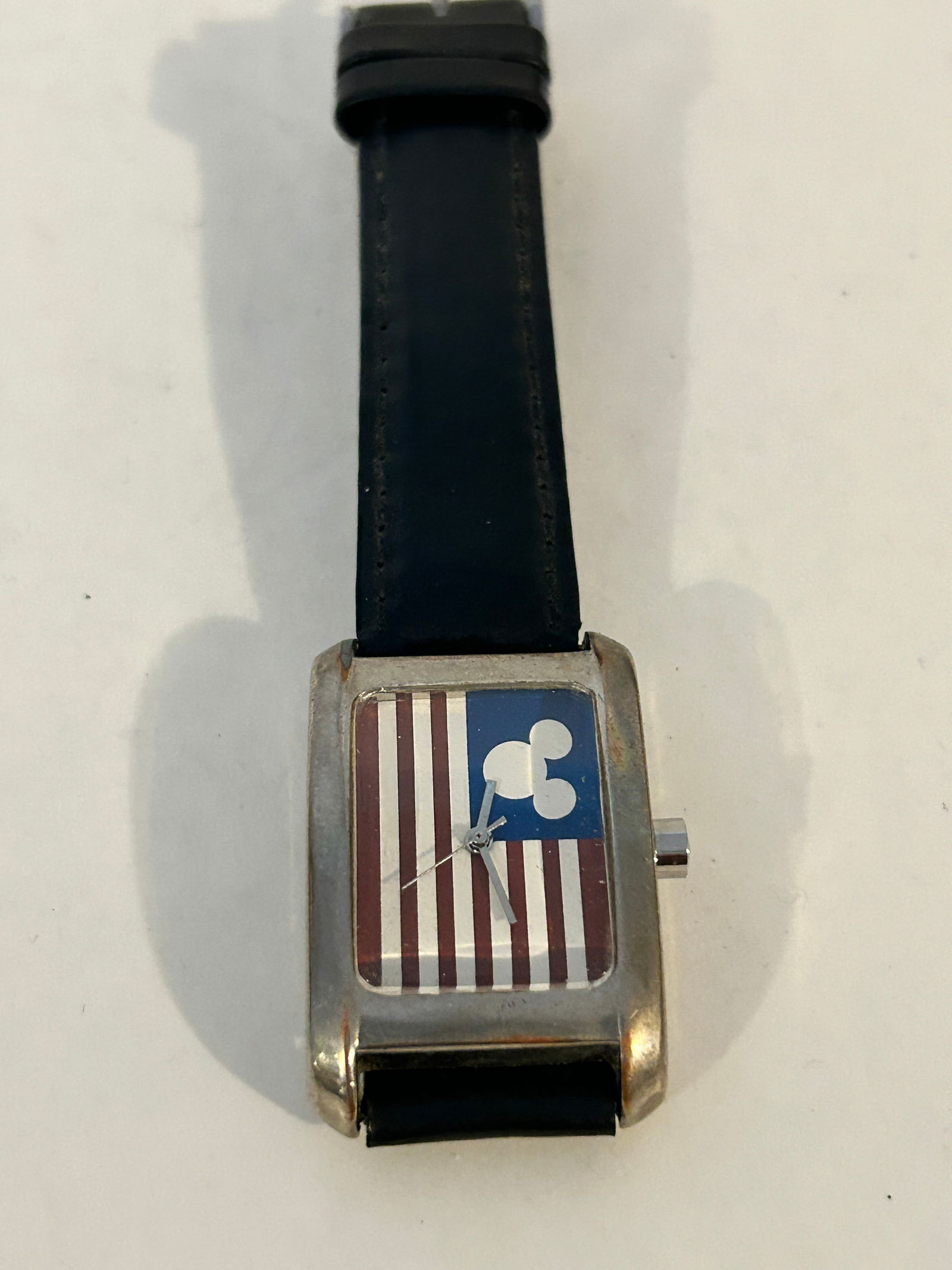 Vintage Mickey Mouse Disney working quartz Watch (1 of 5)