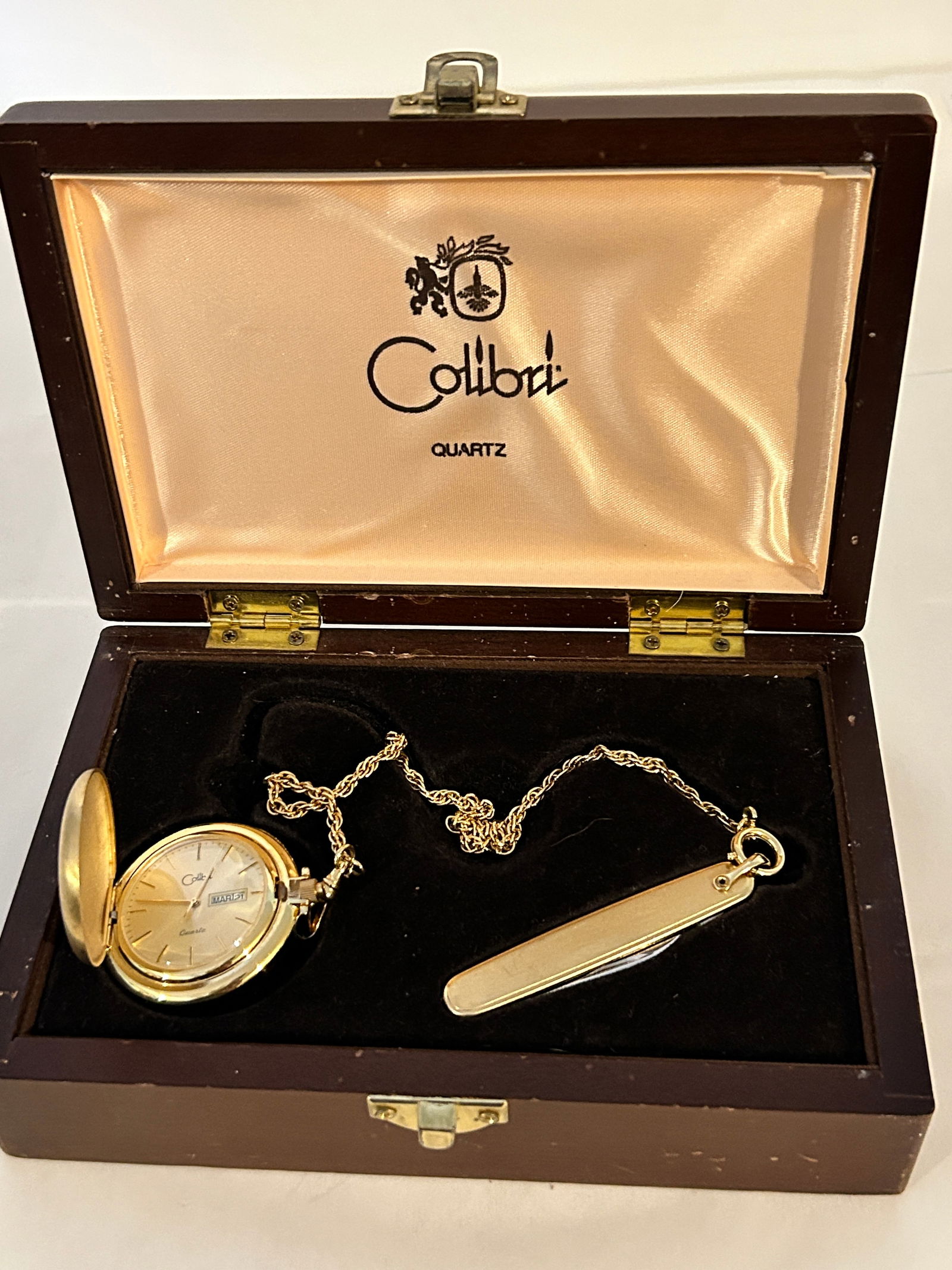 Vintage Colibri quartz pocket Watch & Knife (1 of 6)