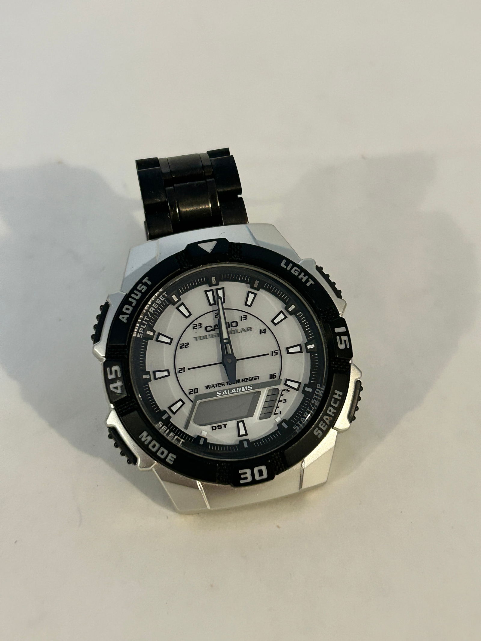Vintage Casio tough solar working Watch (1 of 5)