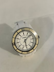 Vintage Fossil white working quartz Watch ES-2442