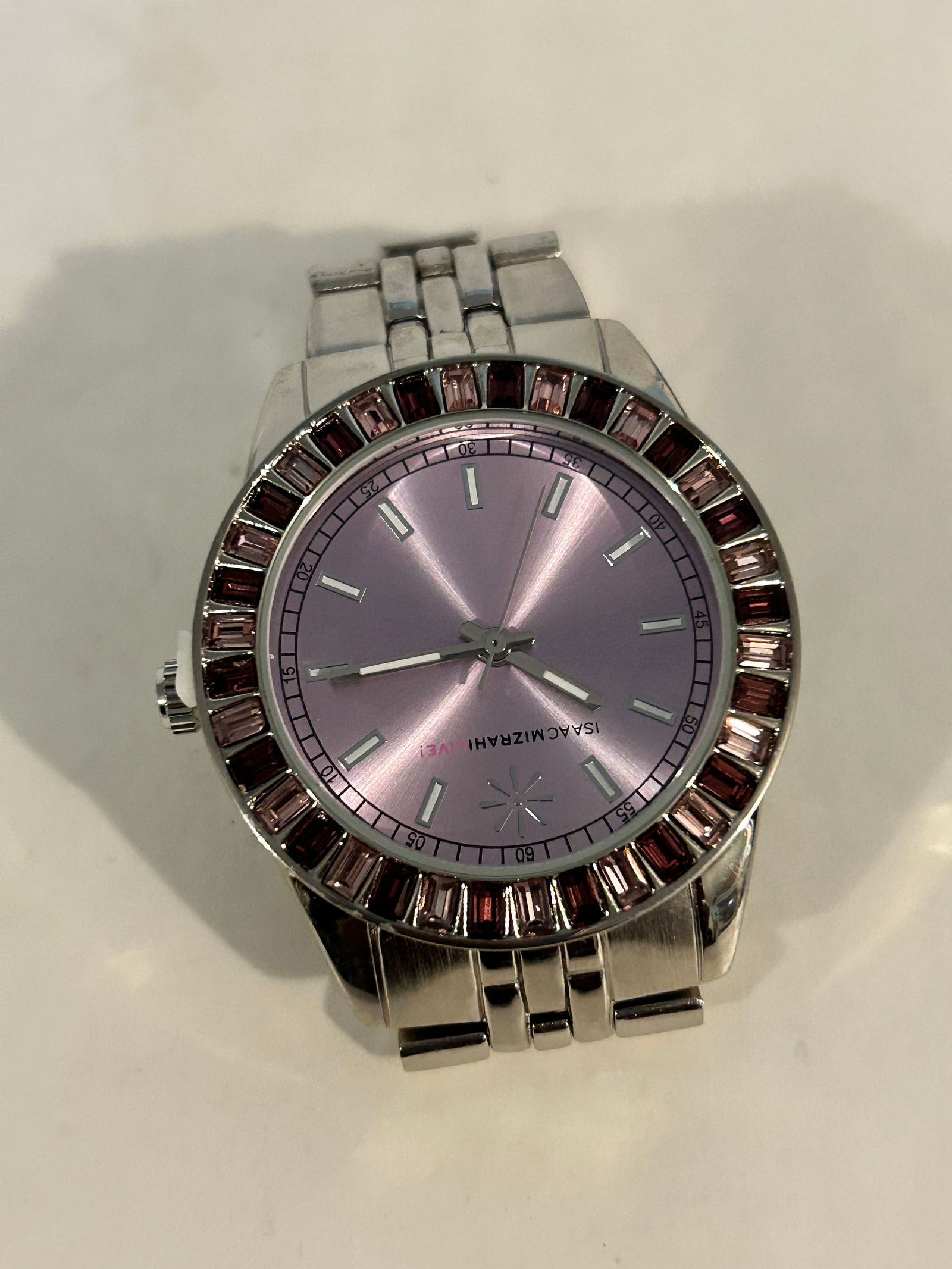 Isaac Mizrahi Live working Watch Rhinestones: Isaac Mizrahi Live working Watch Rhinestones Please view all photos as they are part of the description and condition of this Item, Feel free to contact me with questions or picture requests! Used Ite