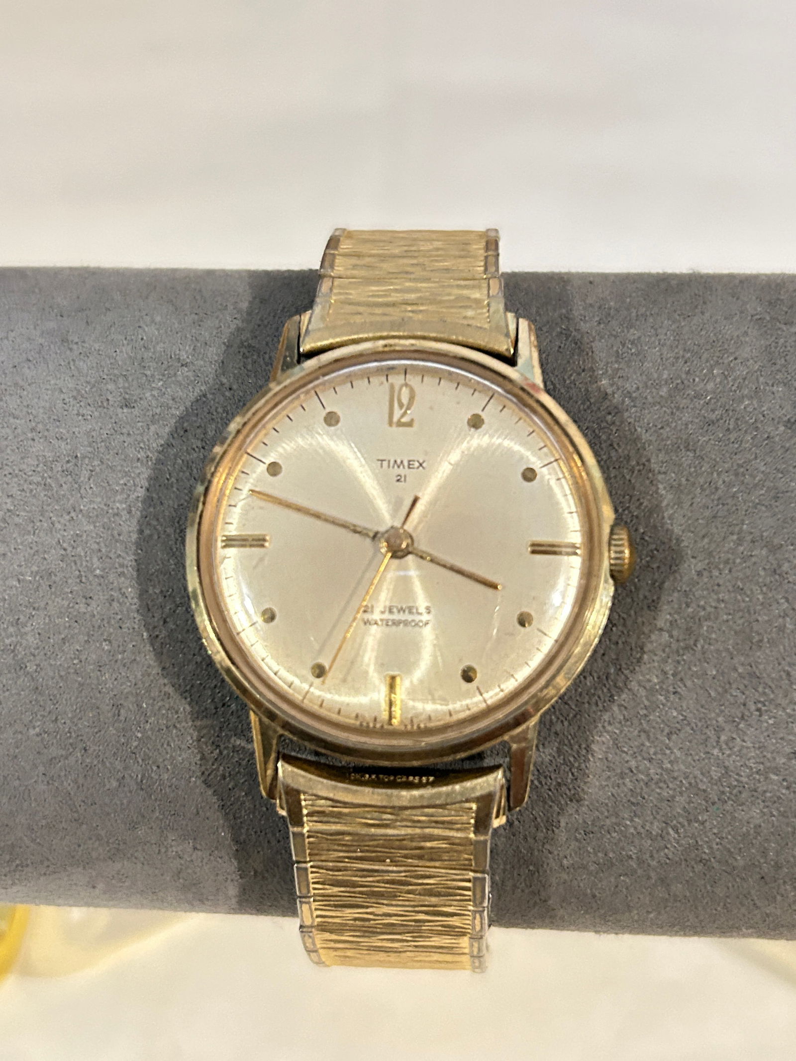 Vintage Timex 21 jewels mech working Watch (1 of 4)