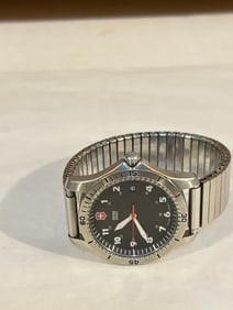 Vintage Swiss Army military stye working Watch