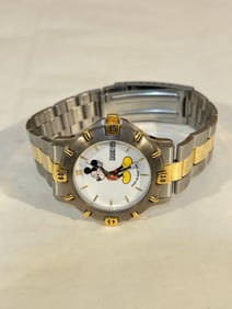 Vintage Mickey Mouse quartz working date Watch walt disney co.