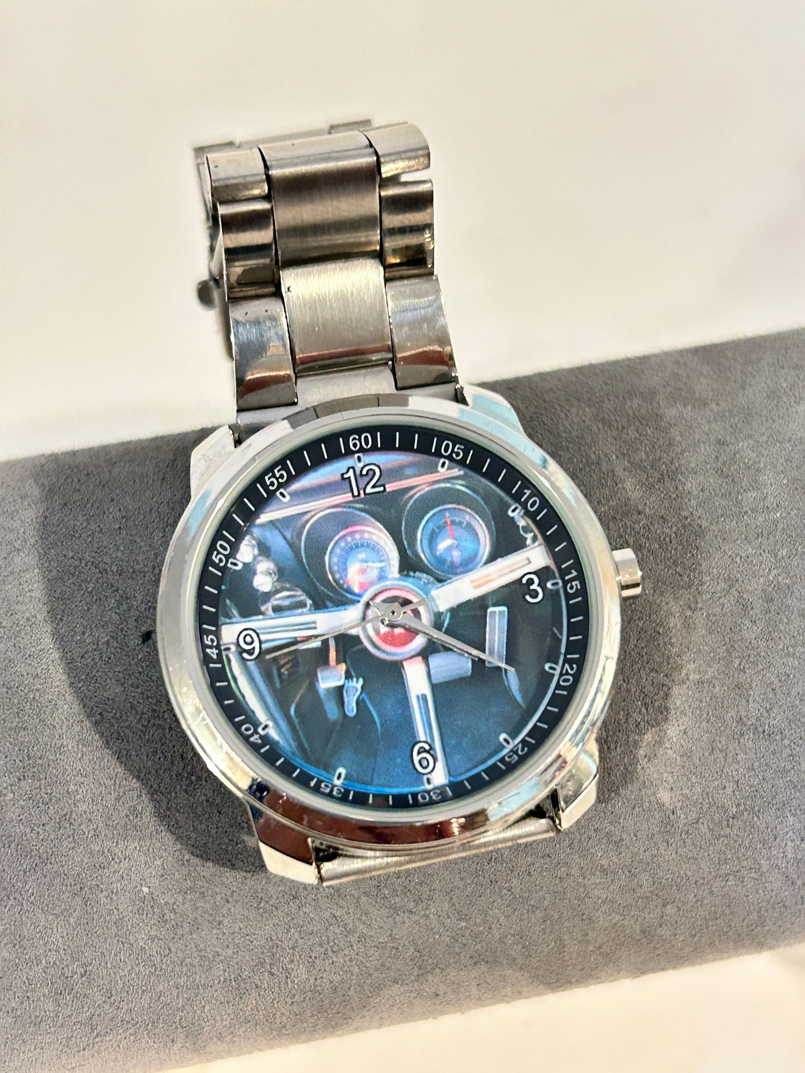 Vintage car steering wheel quartz working Watch (1 of 5)