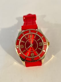 Vintage Gossip quartz red working Watch GSP 815C