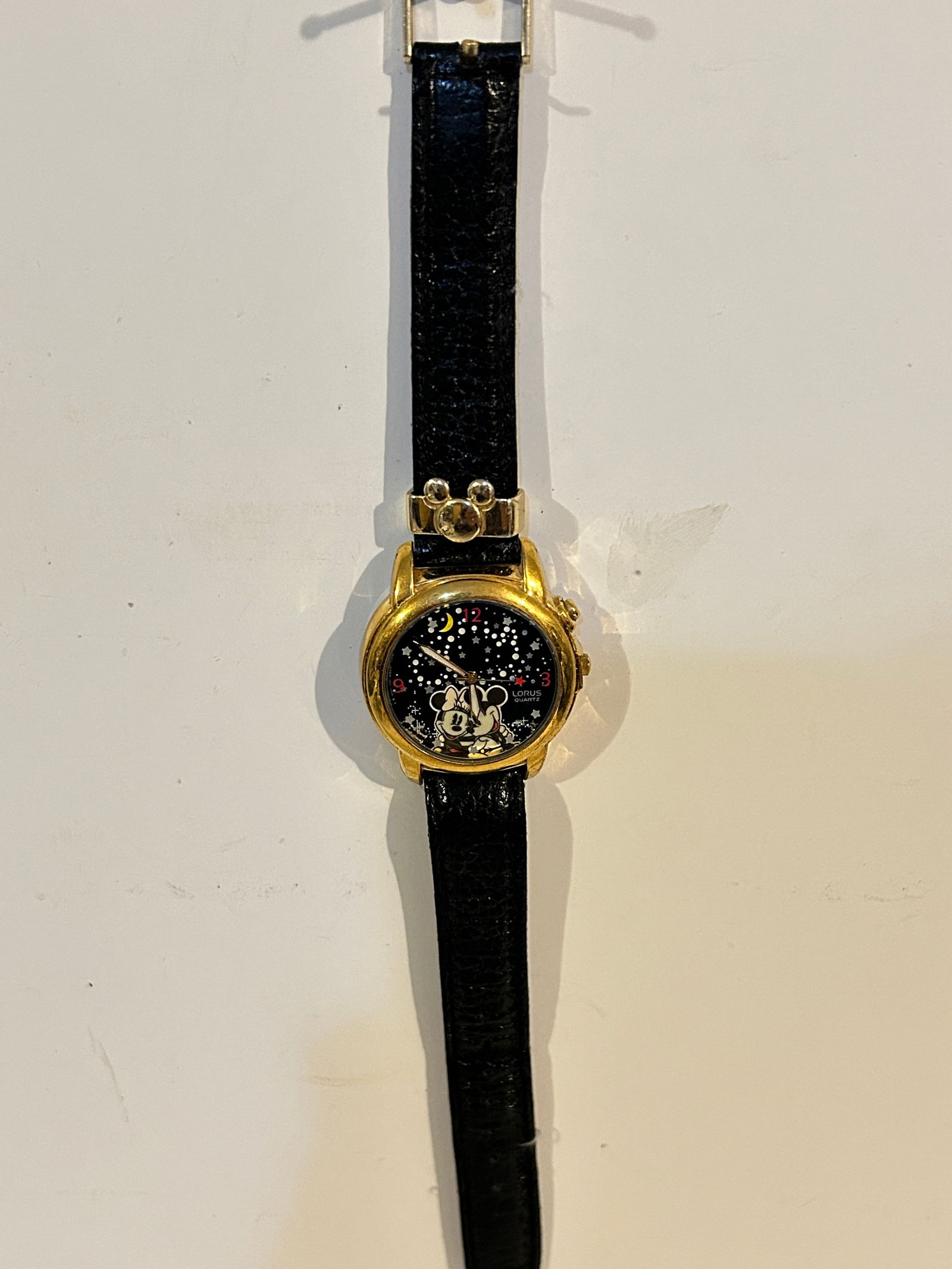 Vintage micky & minnie mouse musicle working Watch V621-0020 (1 of 4)