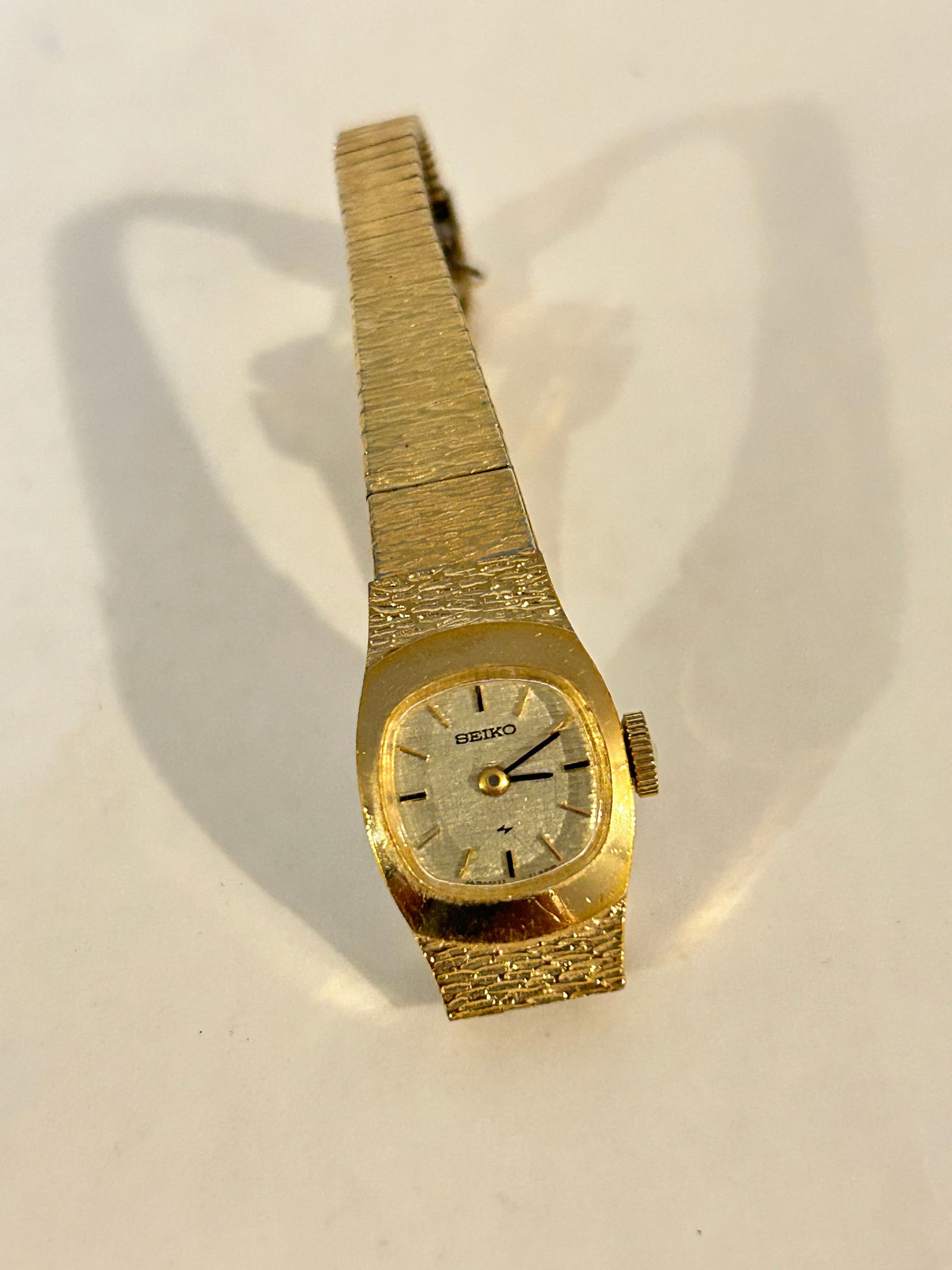 Vintage Seiko mech working Watch 11-3389: Vintage Seiko mech working Watch 11-3389 Please view all photos as they are part of the description and condition of this Item, Feel free to contact me with questions or picture requests! Used Item AS