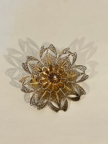 Vintage Sterling Silver filigree flower Brooch