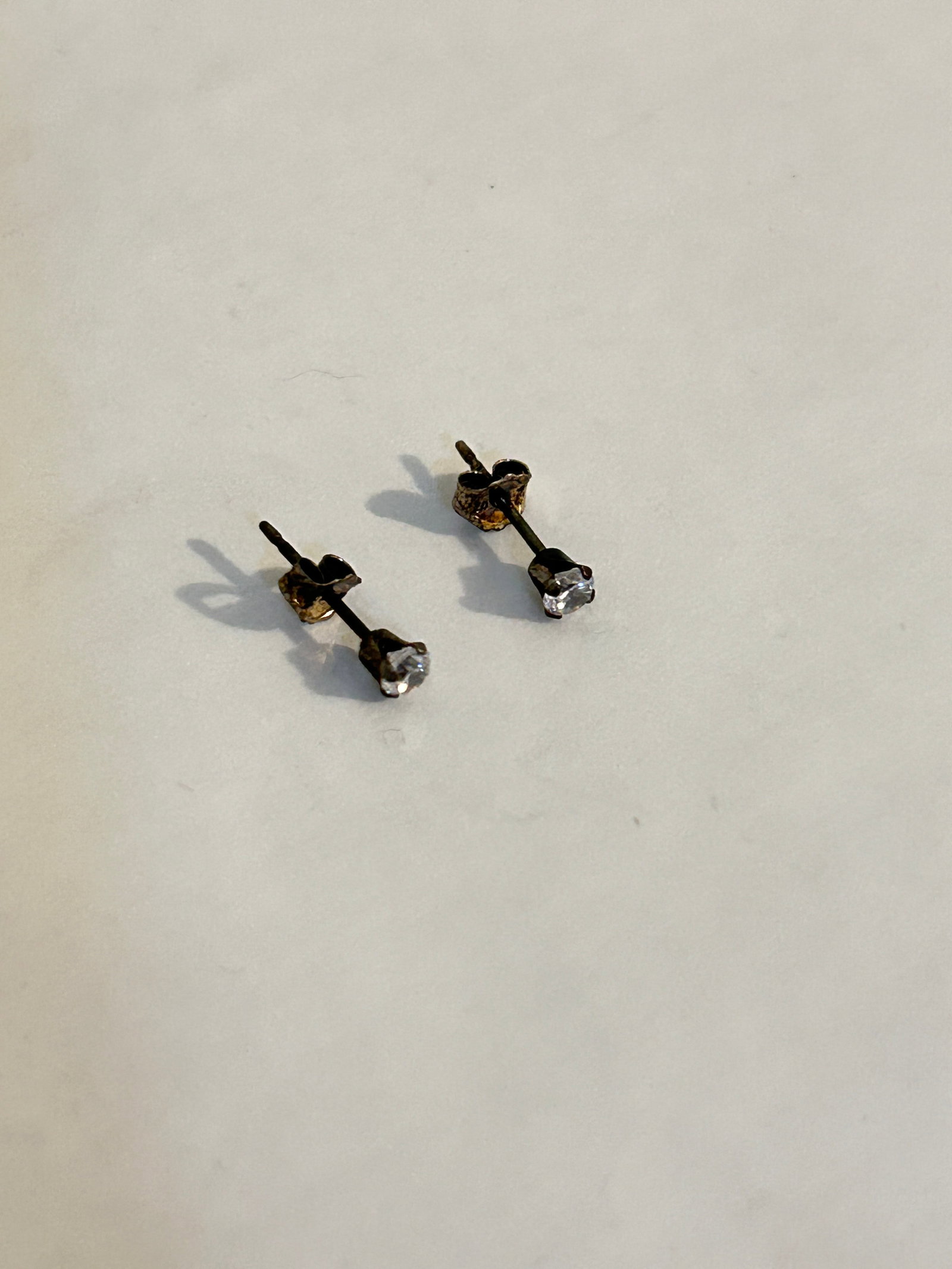 Vintage Sterling Silver post Earrings: Vintage Sterling Silver post Earrings Please view all photos as they are part of the description and condition of this Item, Feel free to contact me with questions or picture requests! Used Item AS IS