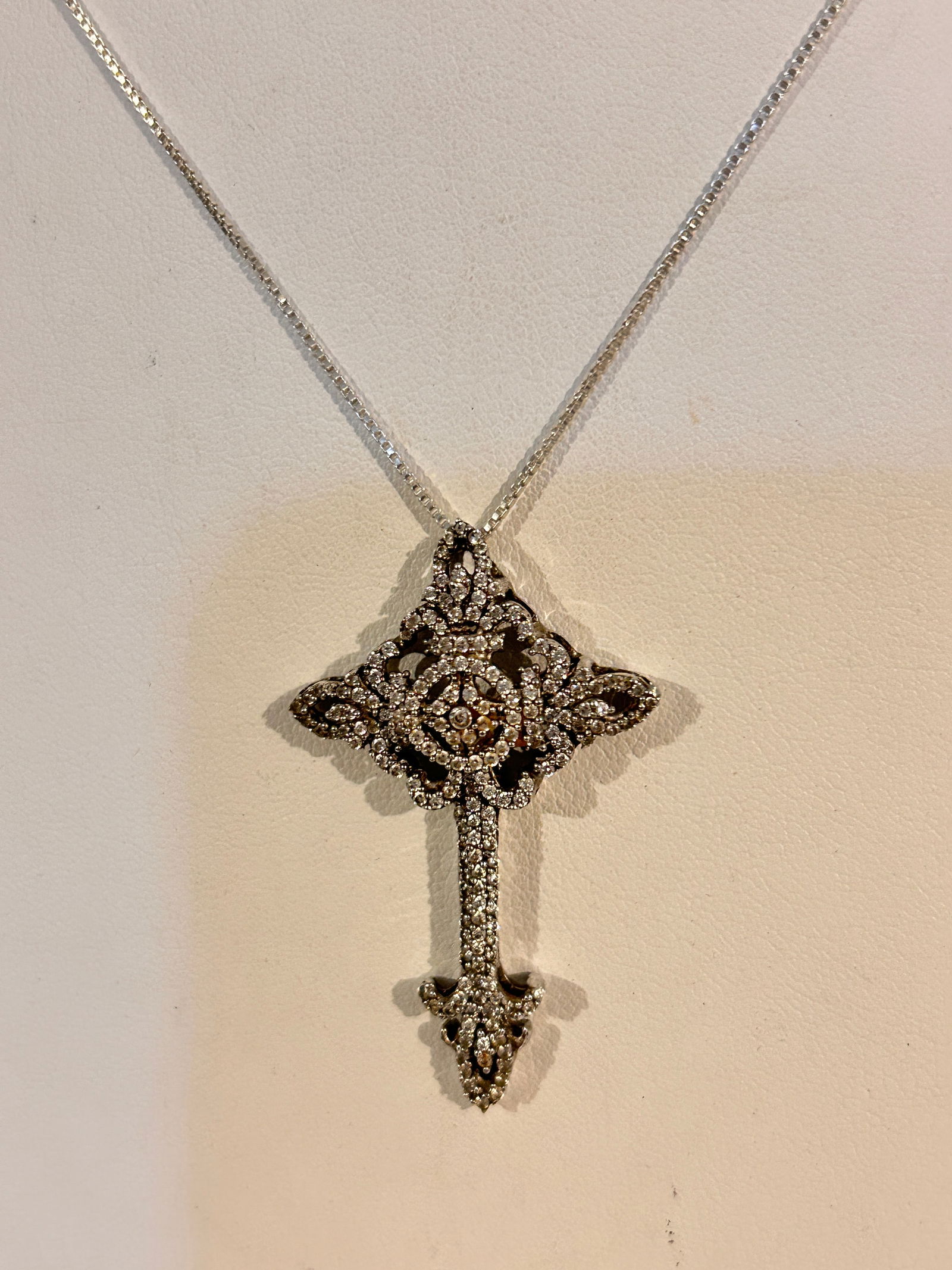 Vintage Sterling Silver cross & Necklace 16" (1 of 5)