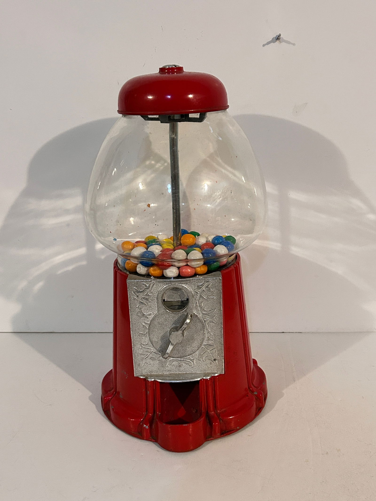 Vintage Red Bubble gum machine 15" (1 of 5)