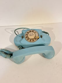 Vintage Western Electric Blue Telephone 701B  9-60 Princess working