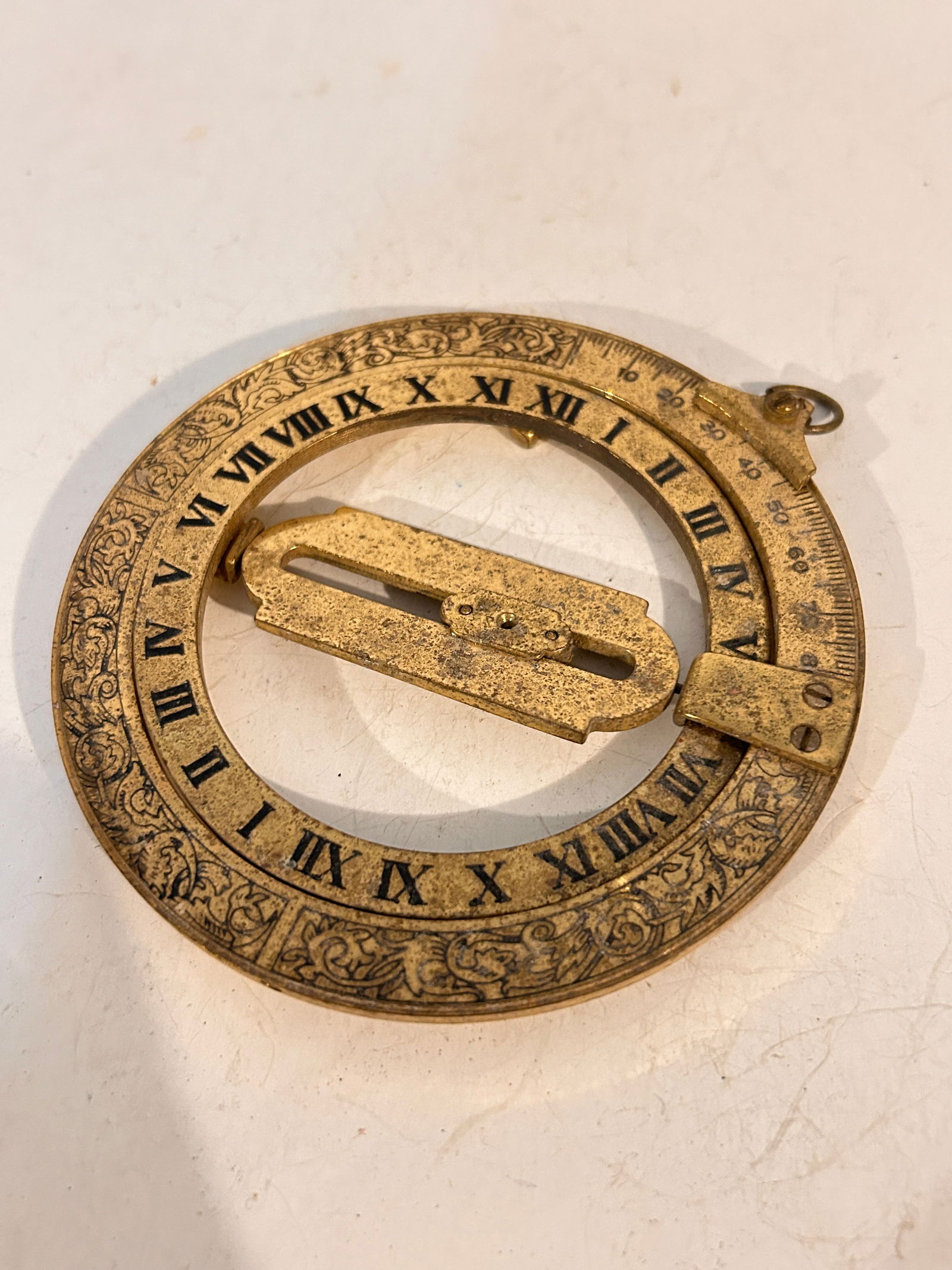 Vintage Equatorial Universal Brass Pocket Sundial (1 of 4)