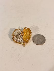 Vintage BSK Gold Tone Flower Rhinestone Brooch