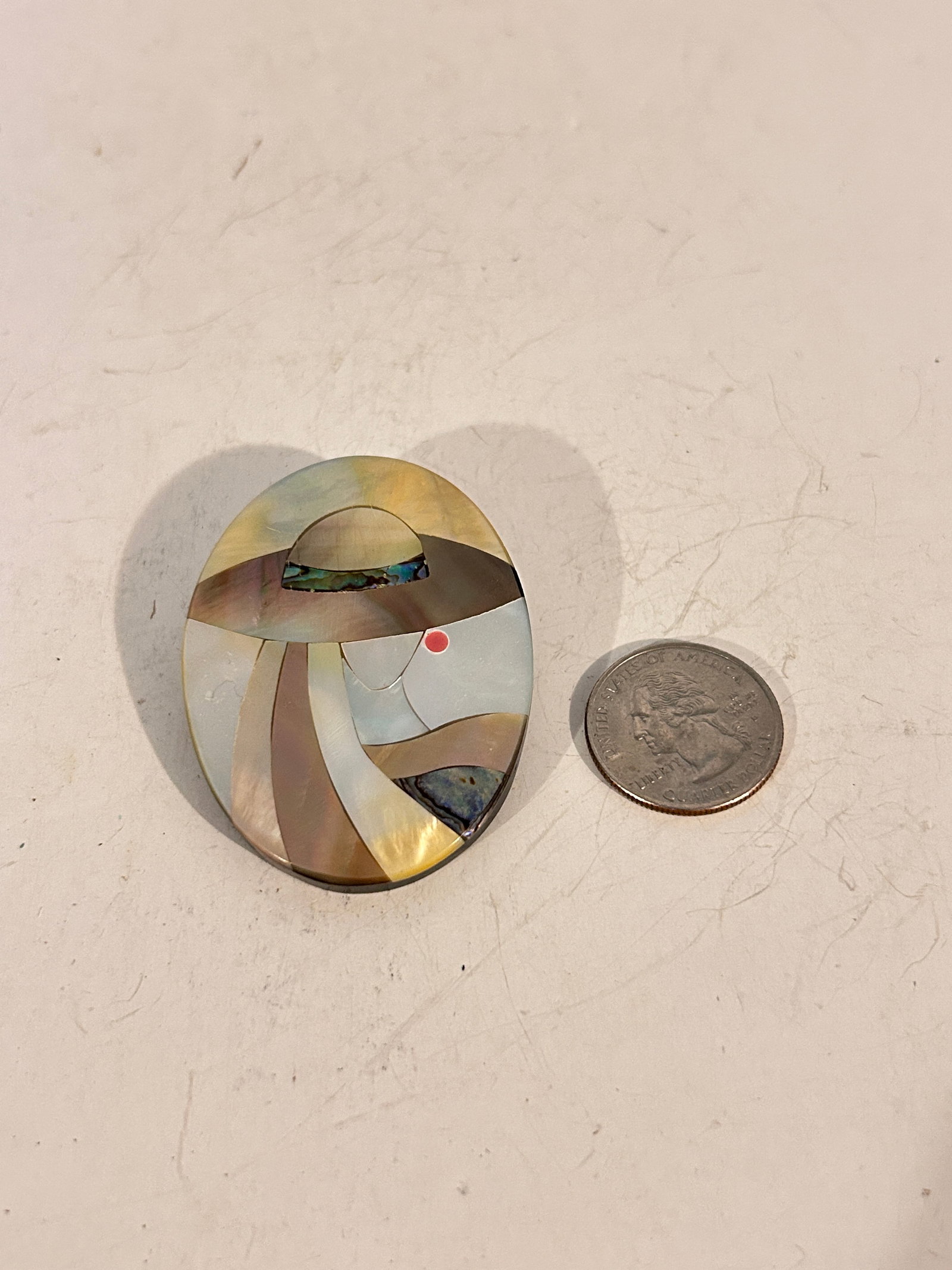 Vintage Mother of pearl Lady Brooch: Vintage Mother of pearl Lady Brooch Please view all photos as they are part of the description and condition of this Item, Feel free to contact me with questions or picture requests! Used Item AS IS