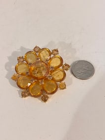 Vintage gold tone rhinestone flower Brooch