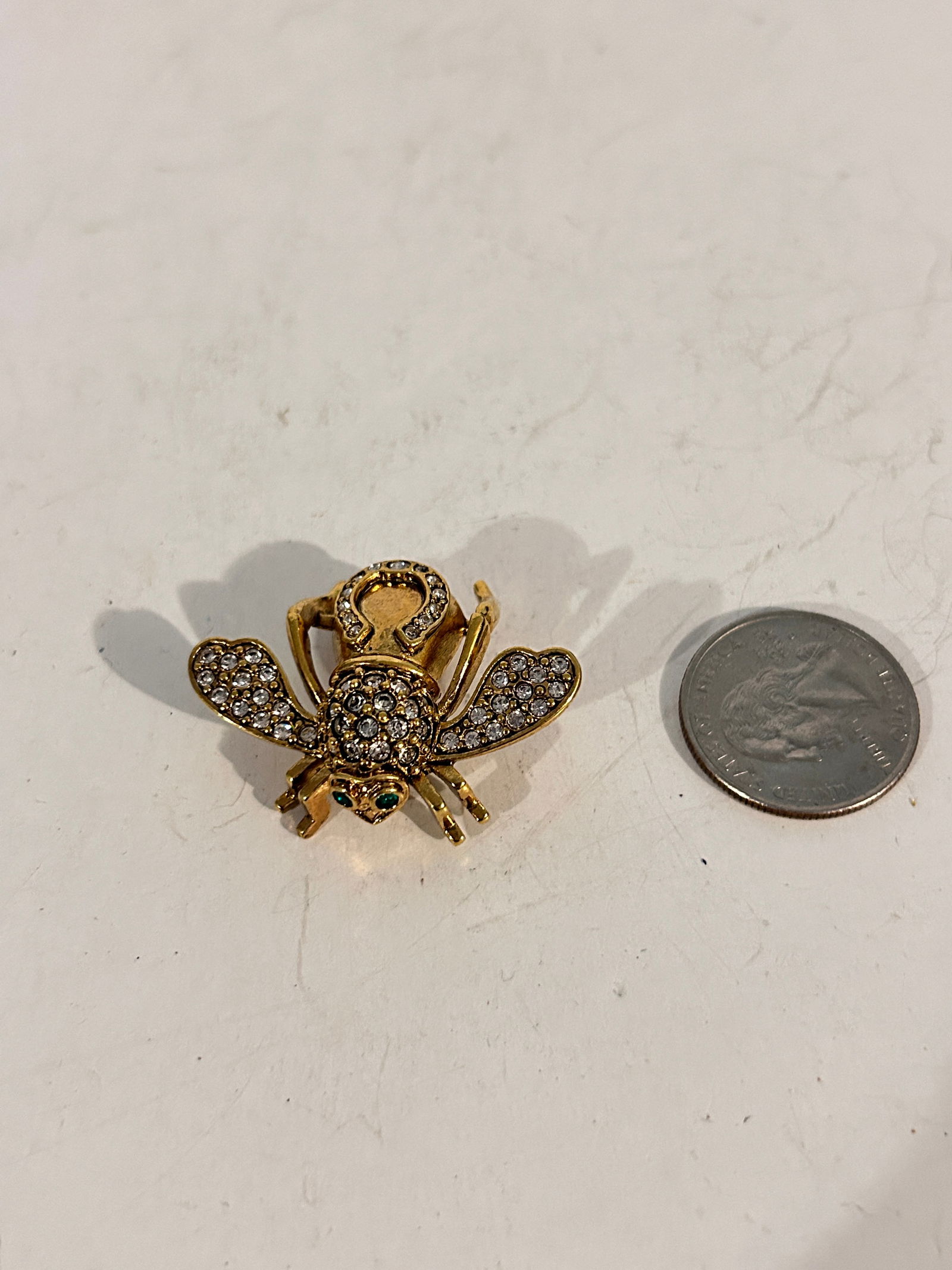 Vintage Joan Rivers rhinestone Bee Brooch (1 of 5)
