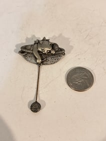 Vintage Pewter cat Brooch - Signed JJ Jonette