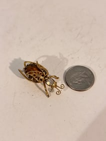 Vintage filigree bee Brooch