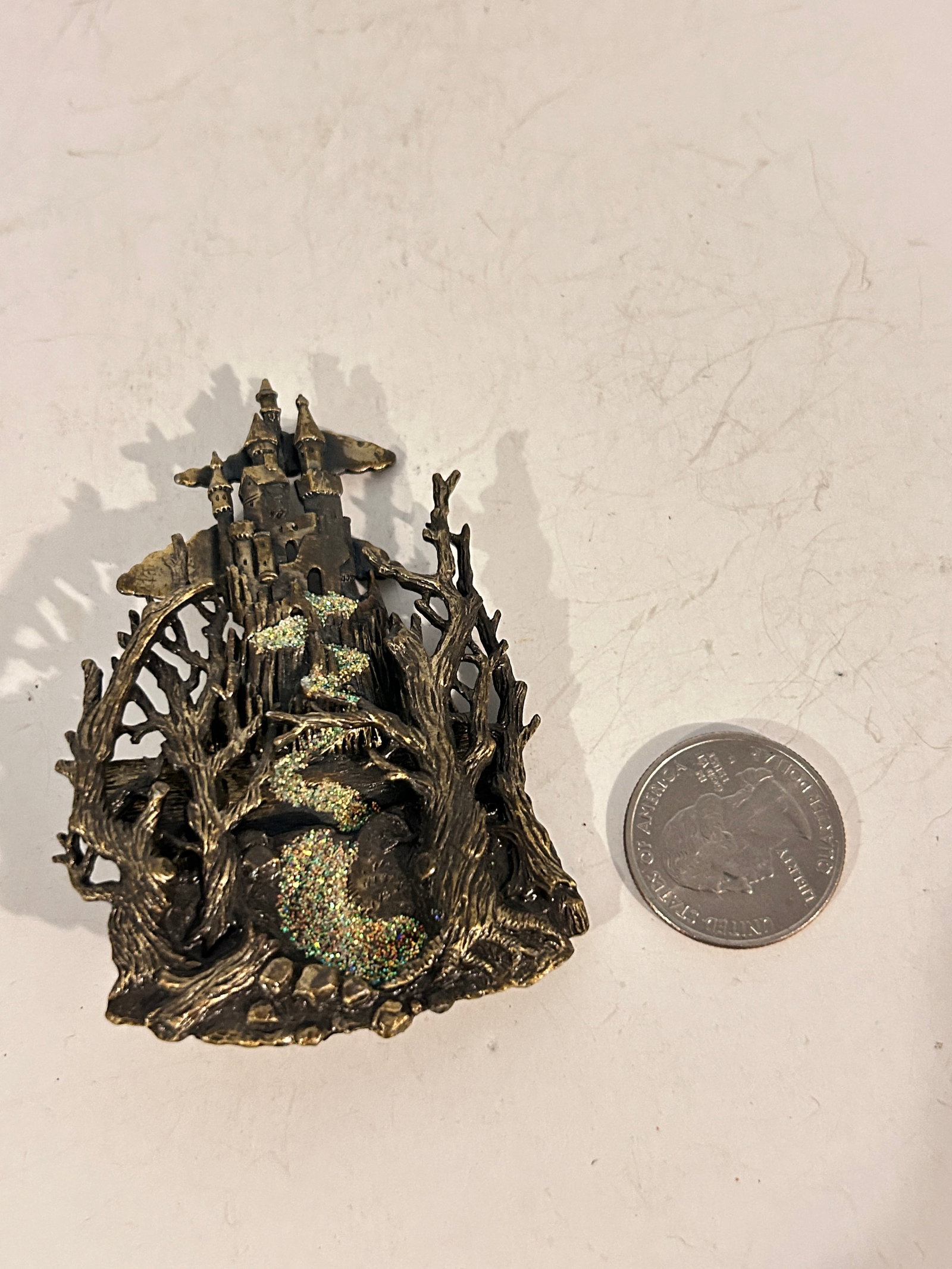 Vintage Pewter Brooch - Signed JJ Jonette: Vintage Pewter Brooch - Signed JJ Jonette Please view all photos as they are part of the description and condition of this Item, Feel free to contact me with questions or picture requests! Used Item A