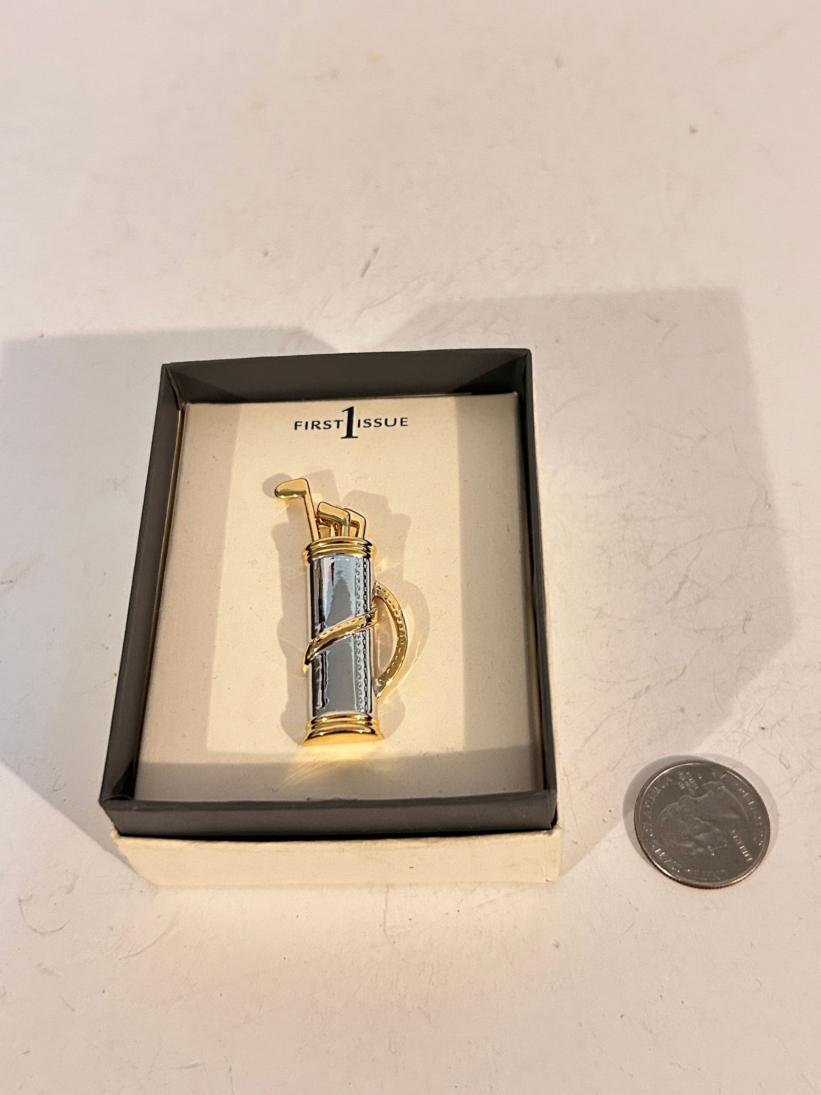 Vintage golf bag first issue Brooch: Vintage golf bag first issue Brooch Please view all photos as they are part of the description and condition of this Item, Feel free to contact me with questions or picture requests! Used Item AS IS