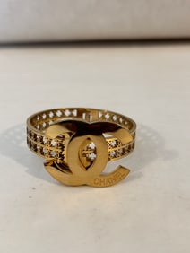 Vintage CC Chanel Unmarked Unauthenticated hinged Bracelet sz 8"