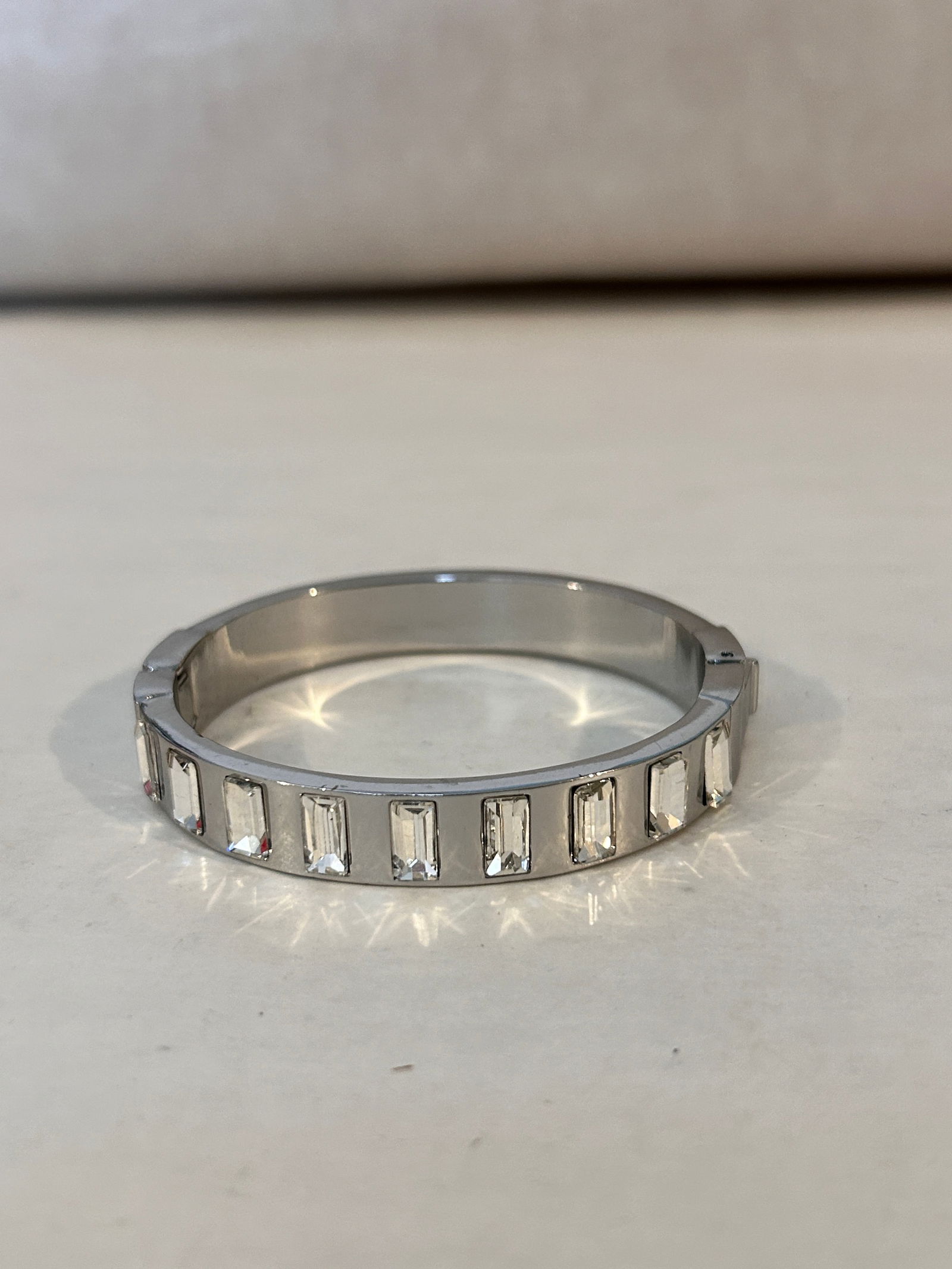 Vintage Stailess Steel rhinestone hinged Bracelet sz 8" (1 of 3)