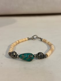 Vintage Turquoise beaded Bracelet sz 7"