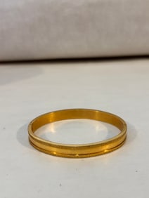 Vintage gold tone hinged Bracelet sz 8"