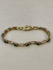 Vintage green rhinestone XOXO Bracelet sz 7"