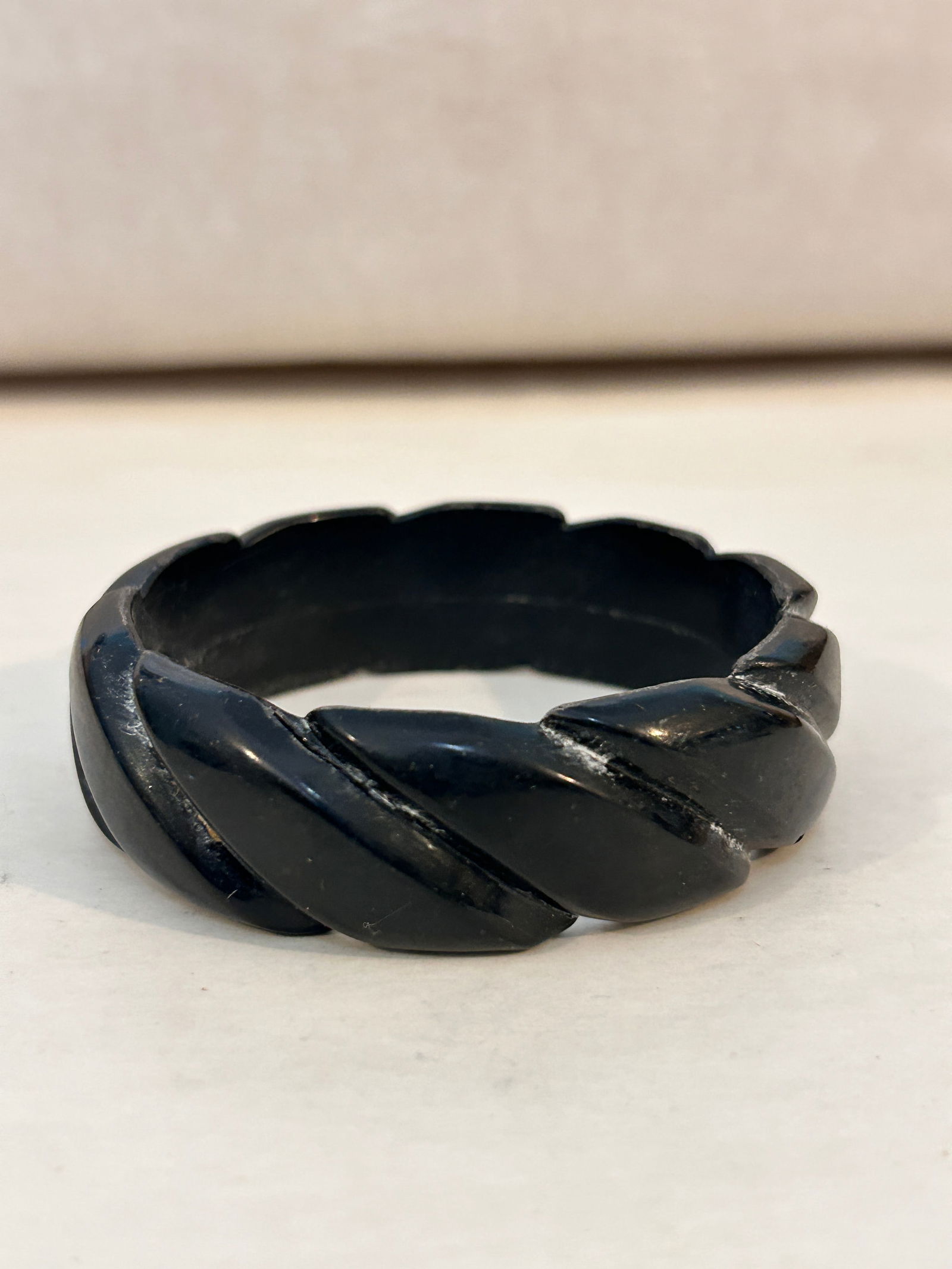 Vintage Black acrylic Bracelet sz 8" (1 of 2)