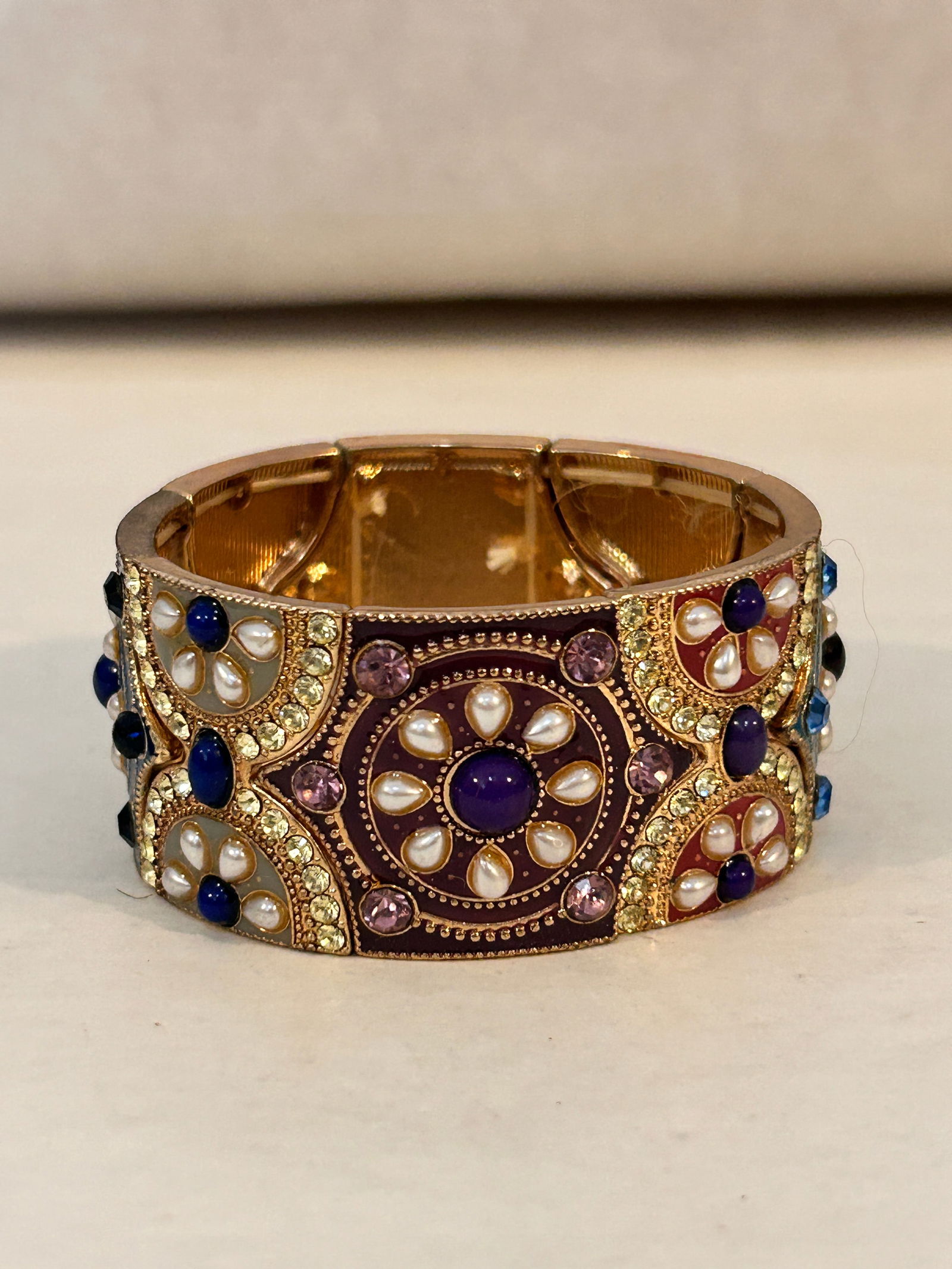 Vintage enamel stretch Bracelet sz 8" (1 of 3)