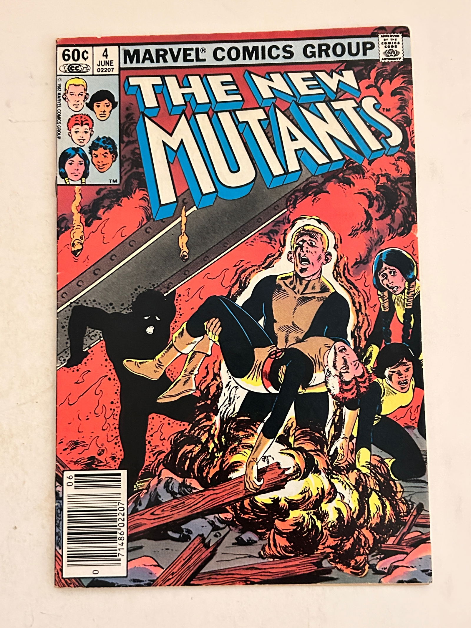 Vintage Comic Book New Mutants # 4 (1 of 2)