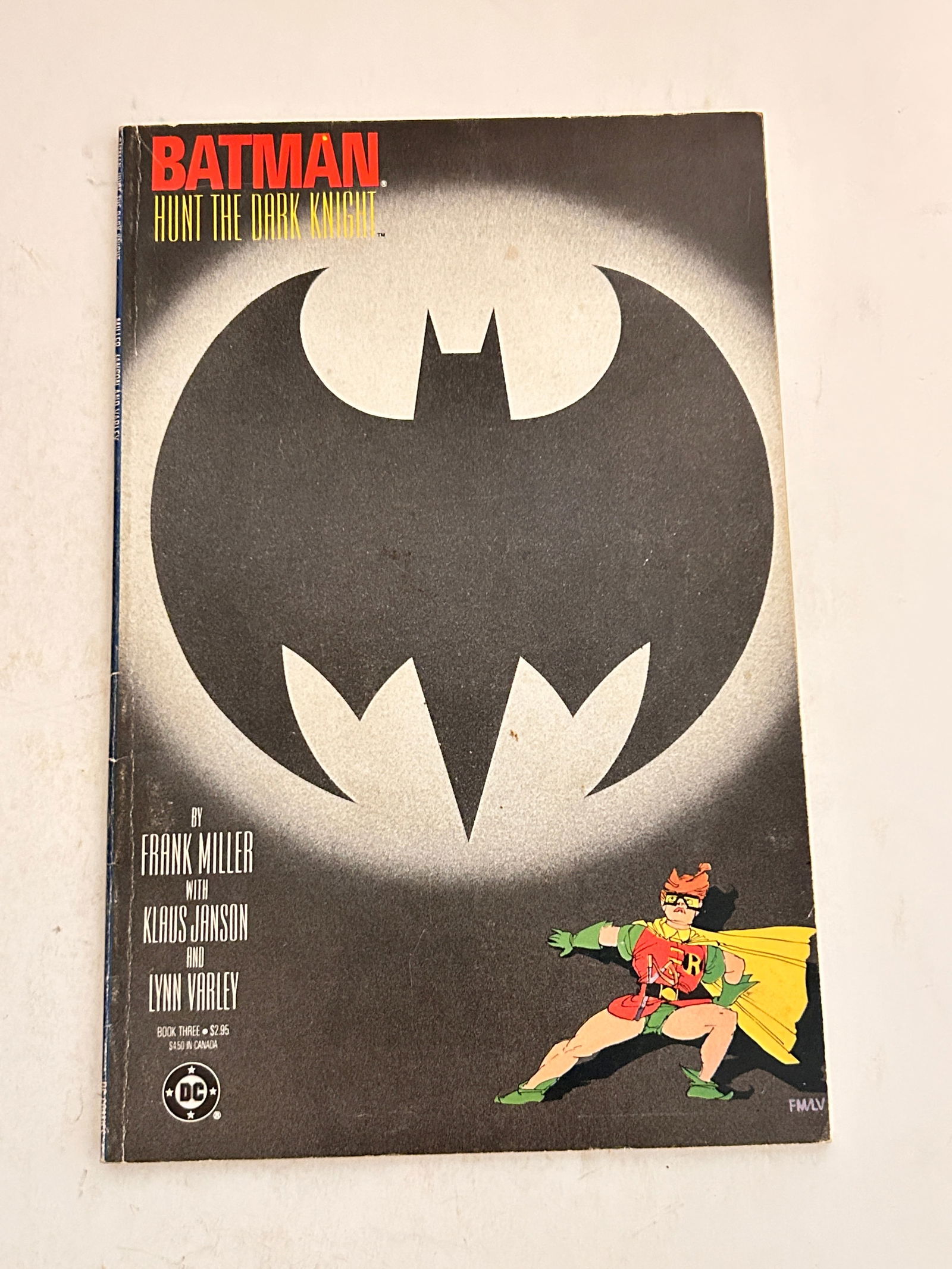 Vintage Comic Book Batman the hunt for dark knight book # 3 (1 of 2)