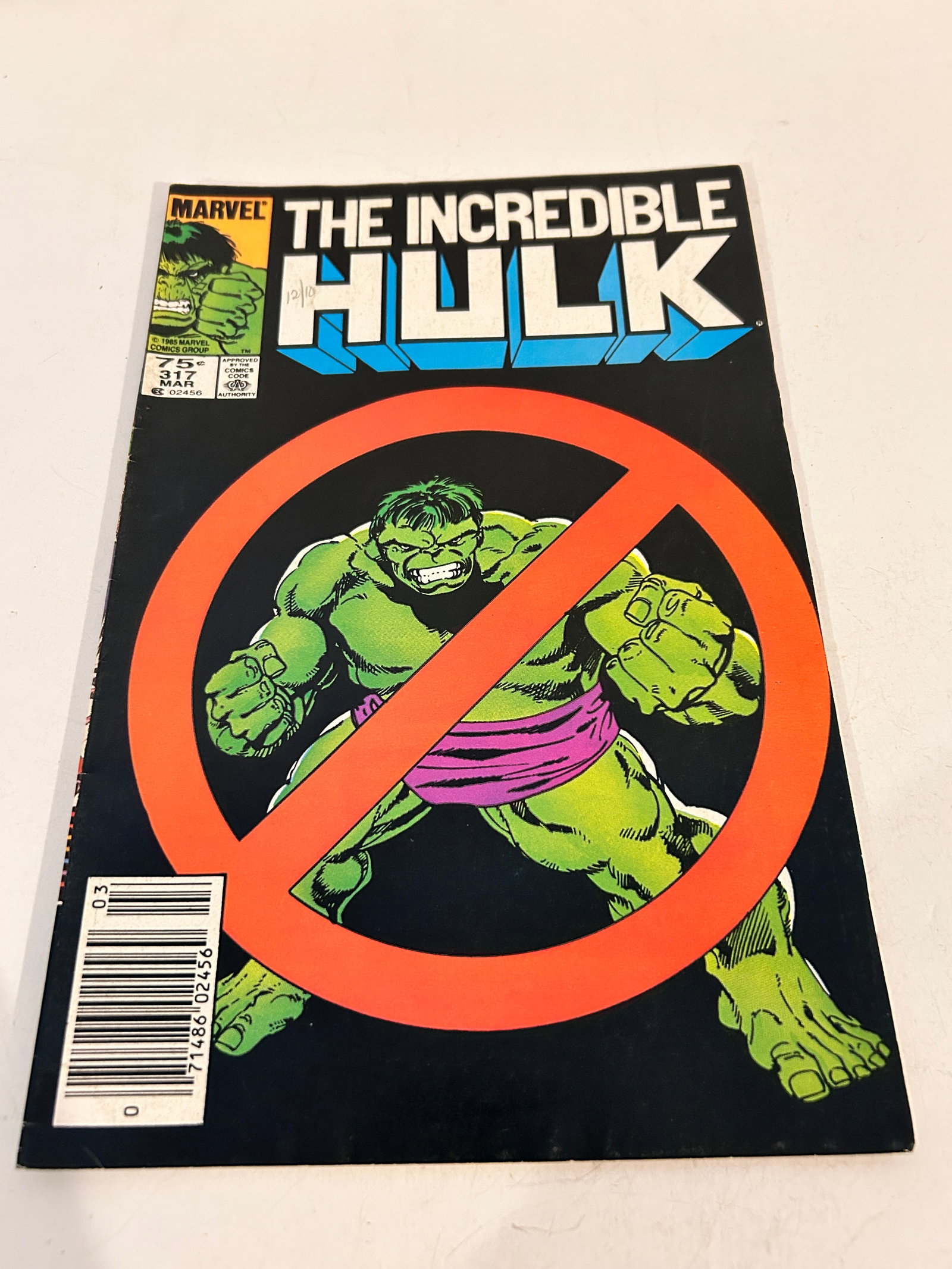 Vintage Comic Book Incredible Hulk # 317: Vintage Comic Book Incredible Hulk # 317 Please view all photos as they are part of the description and condition of this Item, Feel free to contact me with questions or picture requests! Used Item AS