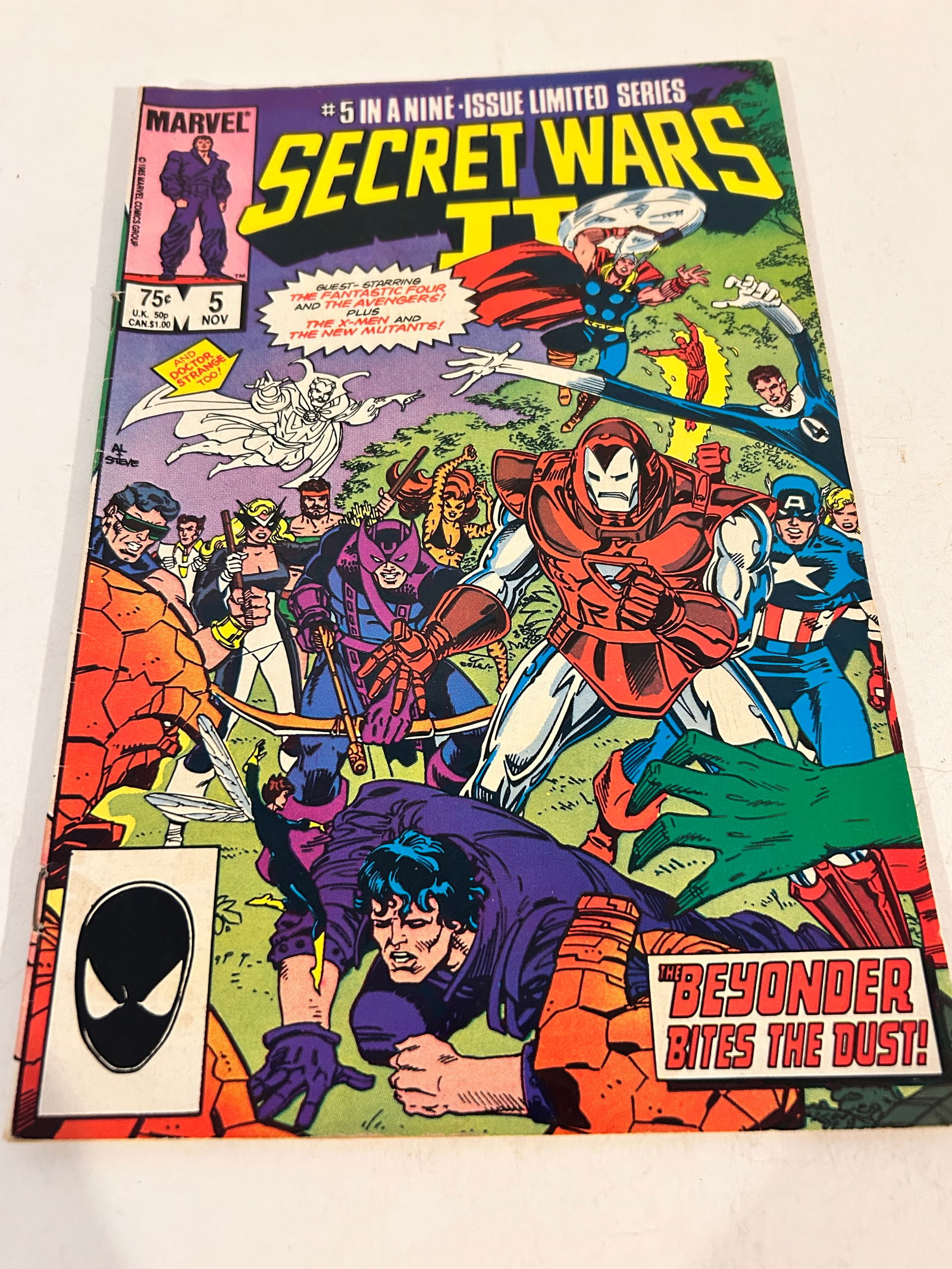 Vintage Comic Book Secret Wars # 5 (1 of 2)