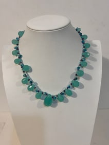 Vintage Sterling clasp green gem stone Necklace sz 18"
