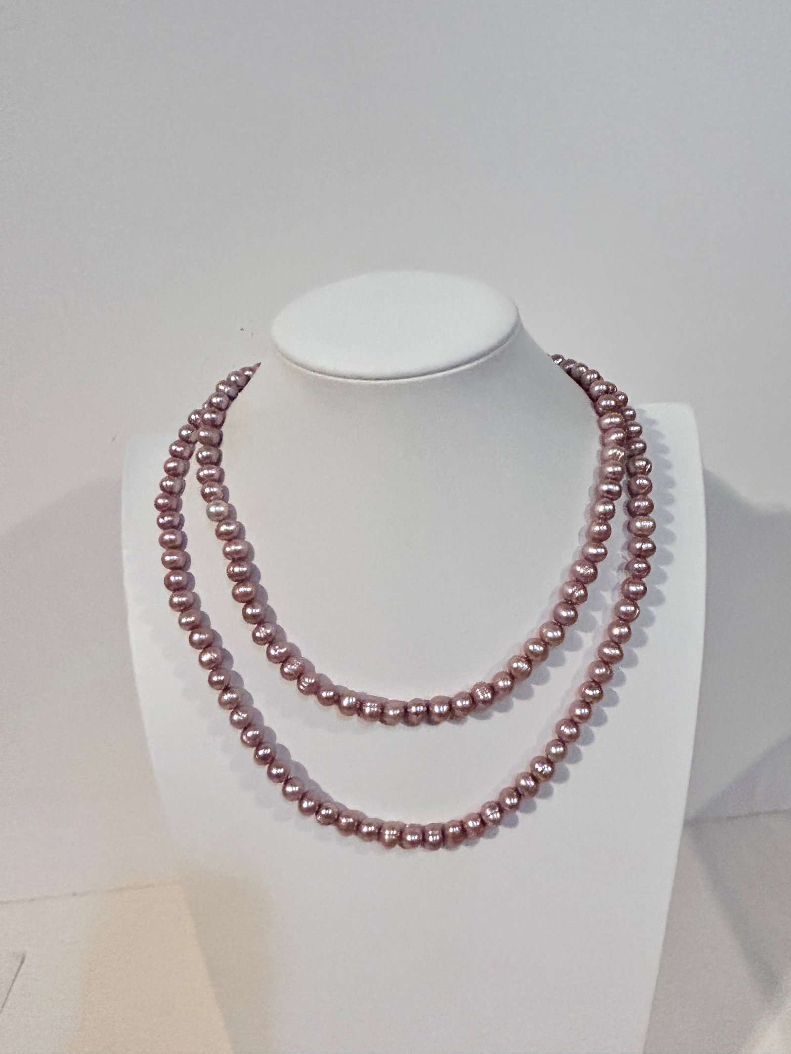 Honora Pink Cultured Pearl Necklace 38": Honora Pink Cultured Pearl Necklace 38" Please view all photos as they are part of the description and condition of this Item, Feel free to contact me with questions or picture requests! Used Item AS 