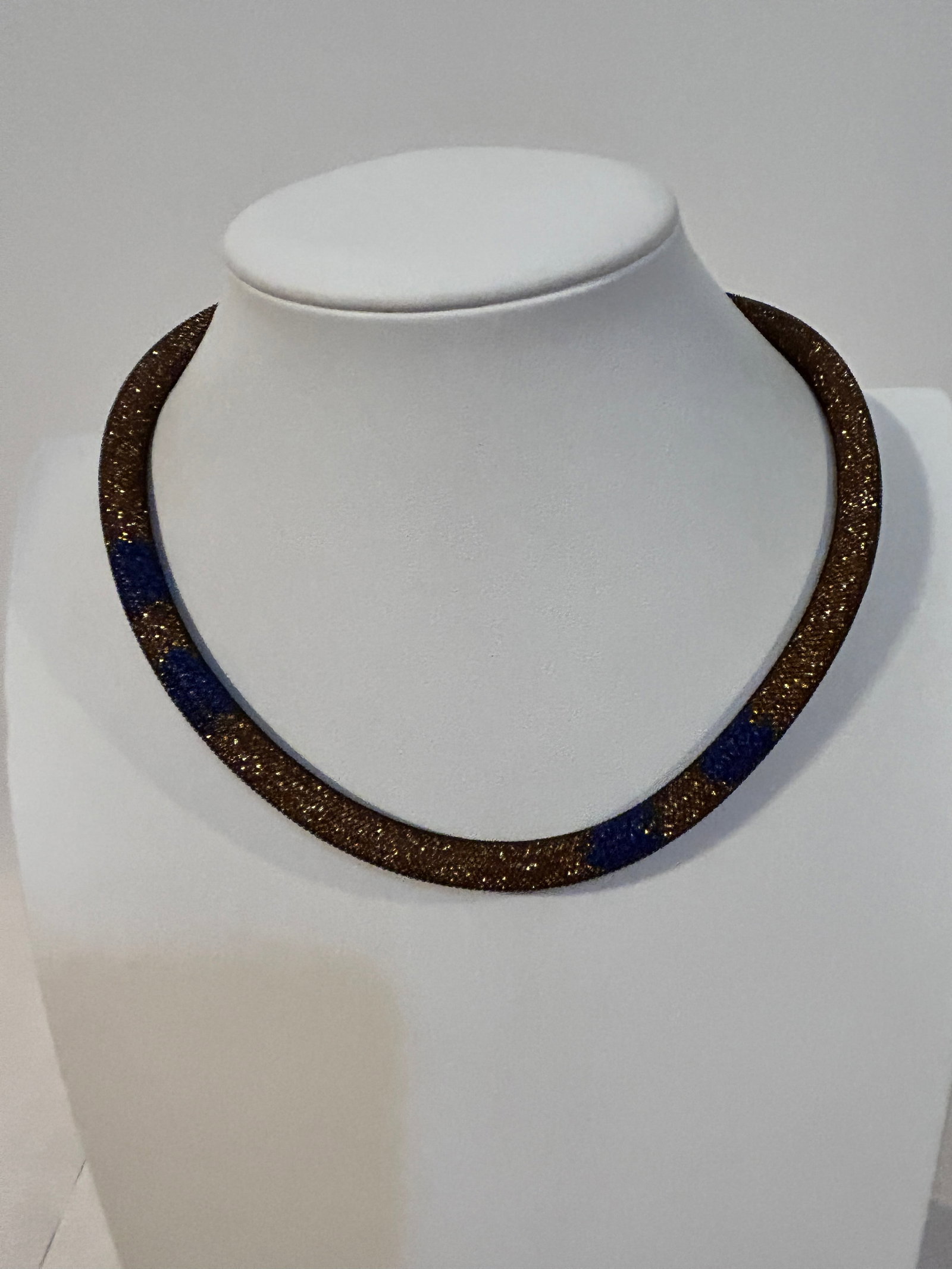 Vintage Rl Italy thk Necklace choker 15": Vintage Rl Italy thk Necklace choker 15" Please view all photos as they are part of the description and condition of this Item, Feel free to contact me with questions or picture requests! Used Item AS