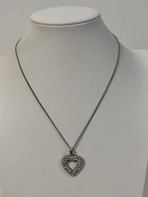Vintage Rhinestone heart pendant Necklace 17"