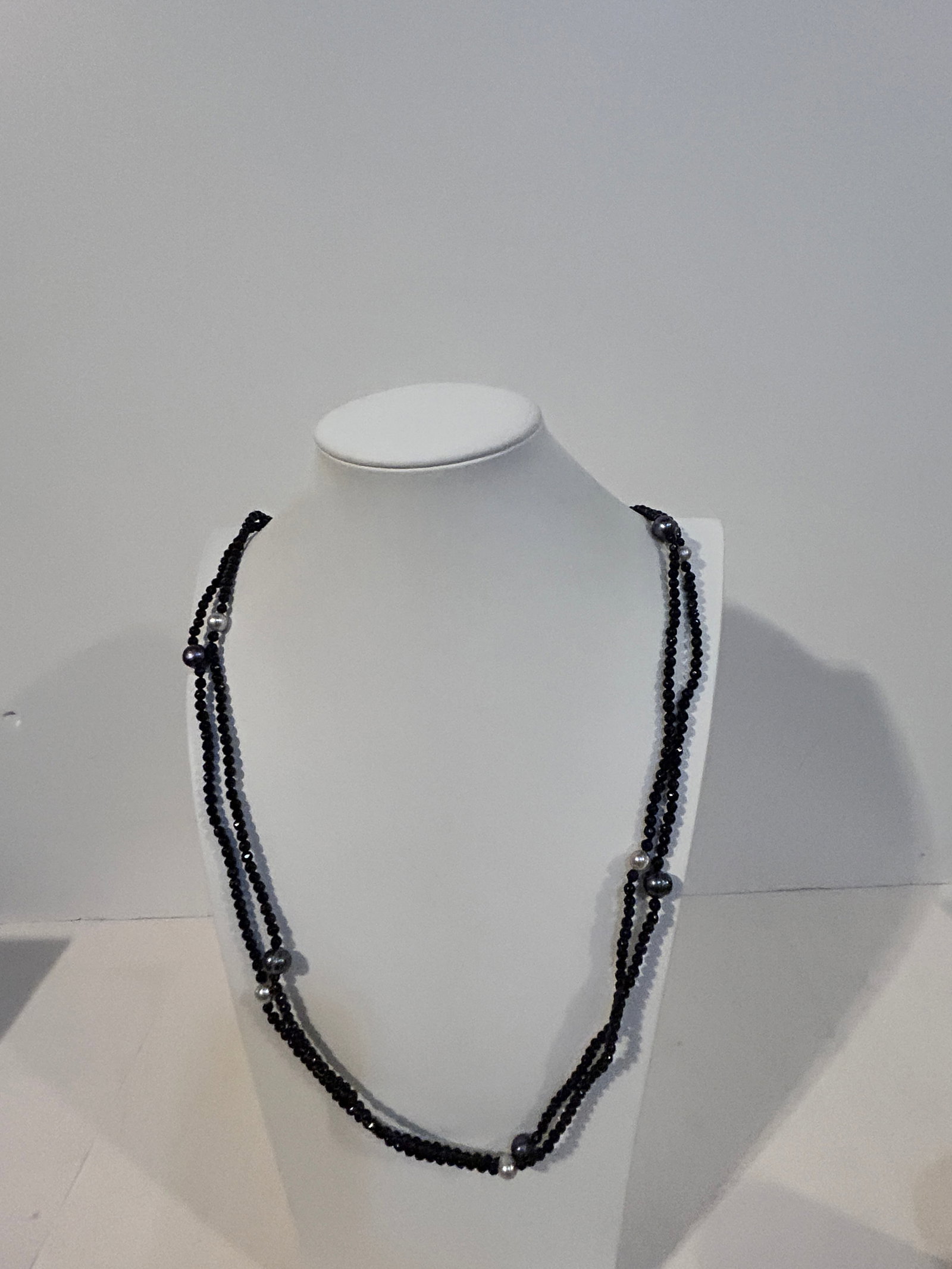 Vintage Rarities Carol Brodie Necklace Onyx pearl 72": Vintage Rarities Carol Brodie Necklace Onyx pearl 72" Please view all photos as they are part of the description and condition of this Item, Feel free to contact me with questions or picture requests!